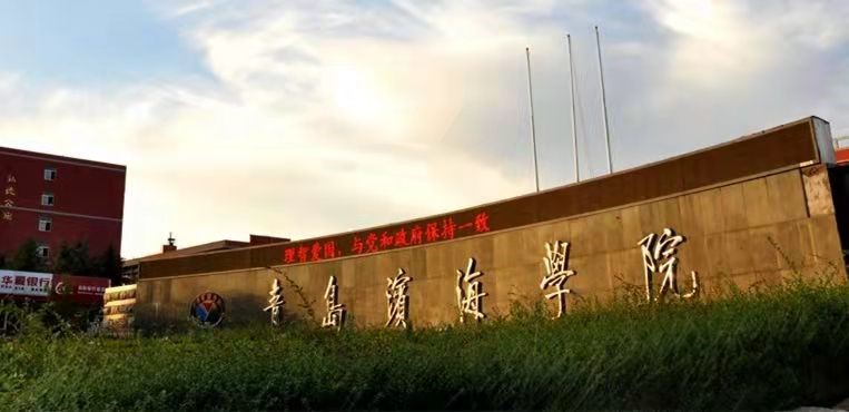 校门.jpg